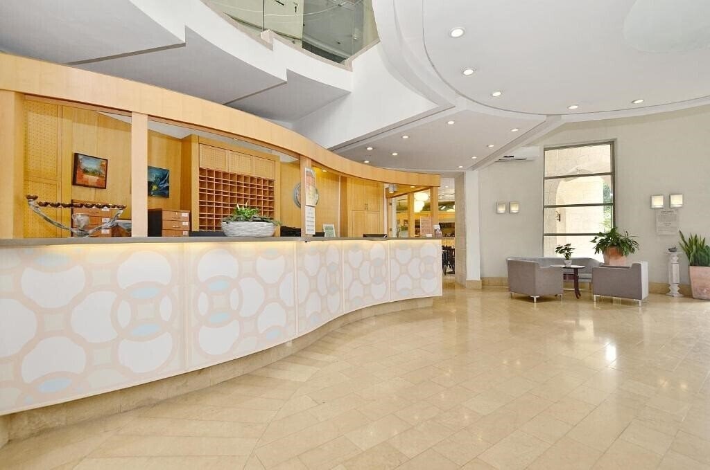 Zdjęcie Ruth Daniel Residence 3*