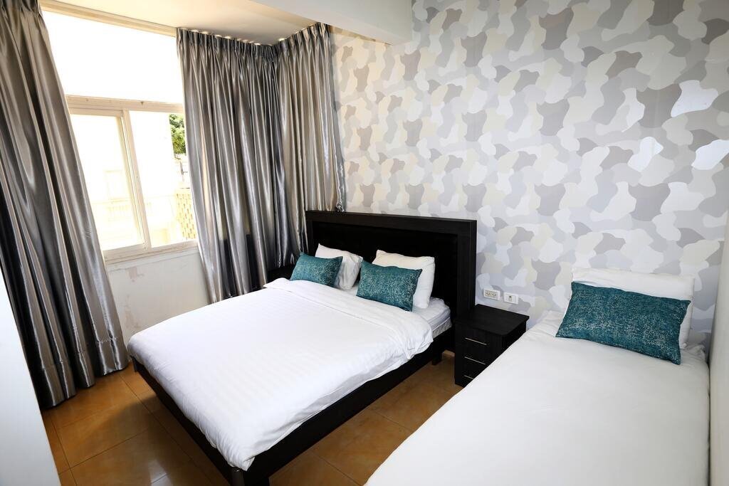 Фотографія Gordon Inn (ex. Tlv77 Hotel And Suites) 3*