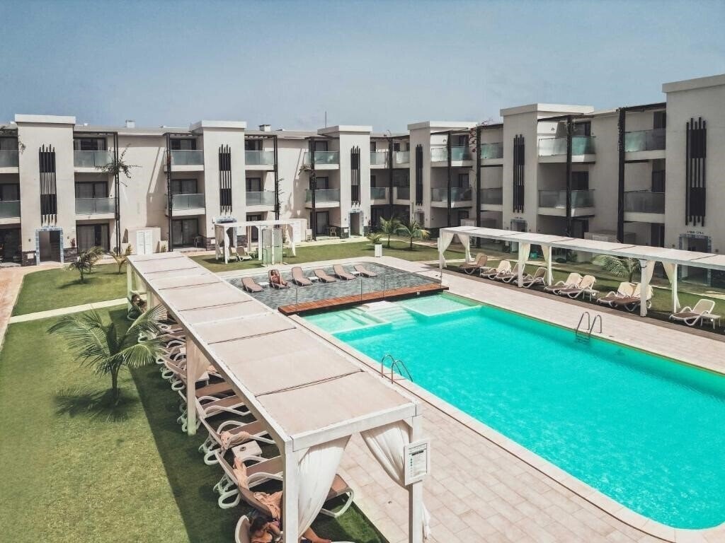 Отель Halos Casa Resort - Luxury Club Hotel 4*