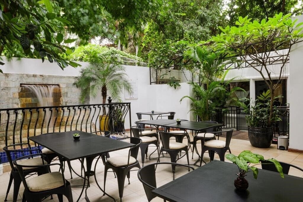 Фотография La Rose Suites 4*