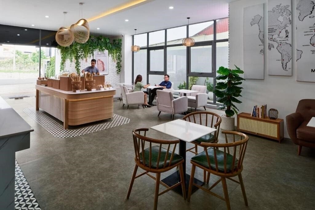 Zdjęcie The Peninsula Phnom Penh 4*