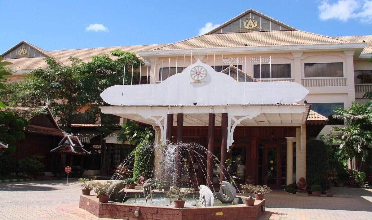 Готель Apsara Angkor Resort 4*