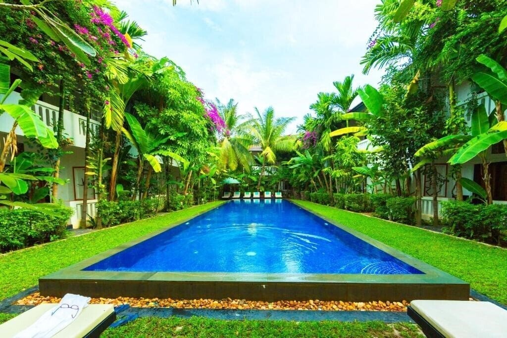 Готель La Residence Watbo Hotel 3*