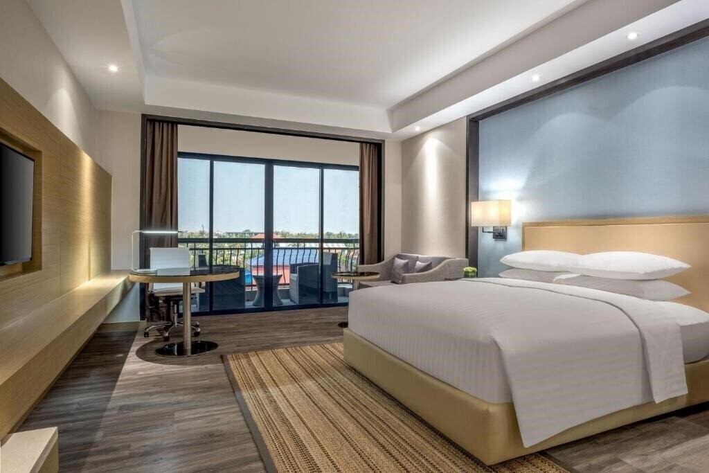Zdjęcie Courtyard By Marriott Siem Reap 5*