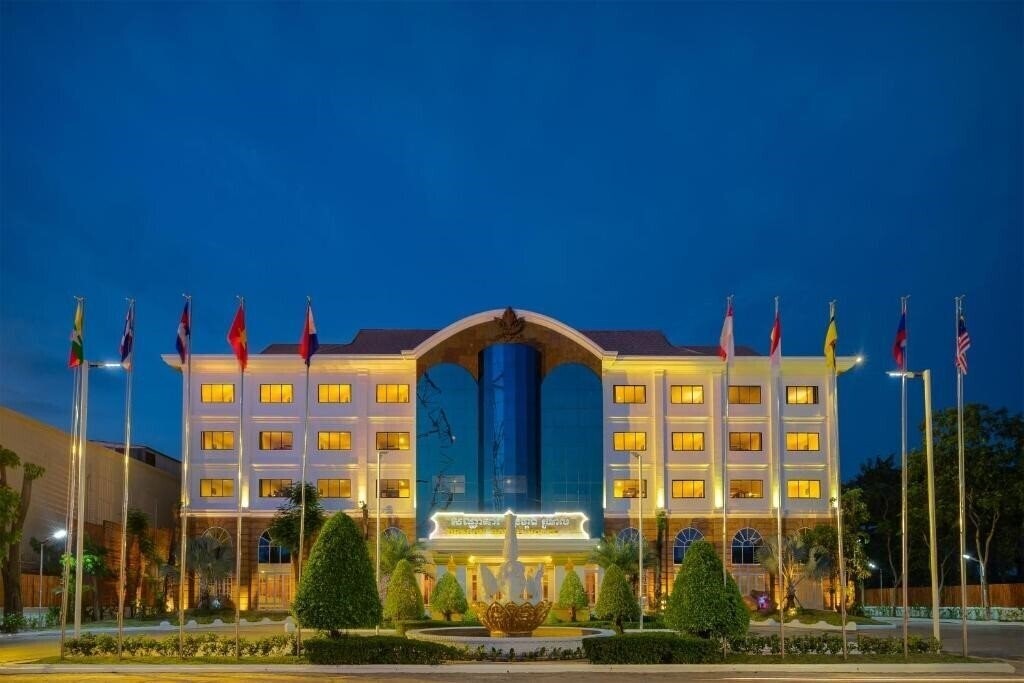 Hotel Dragon Royal Angkor 4*