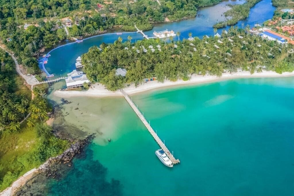 Отель Mafiya Resort 4*