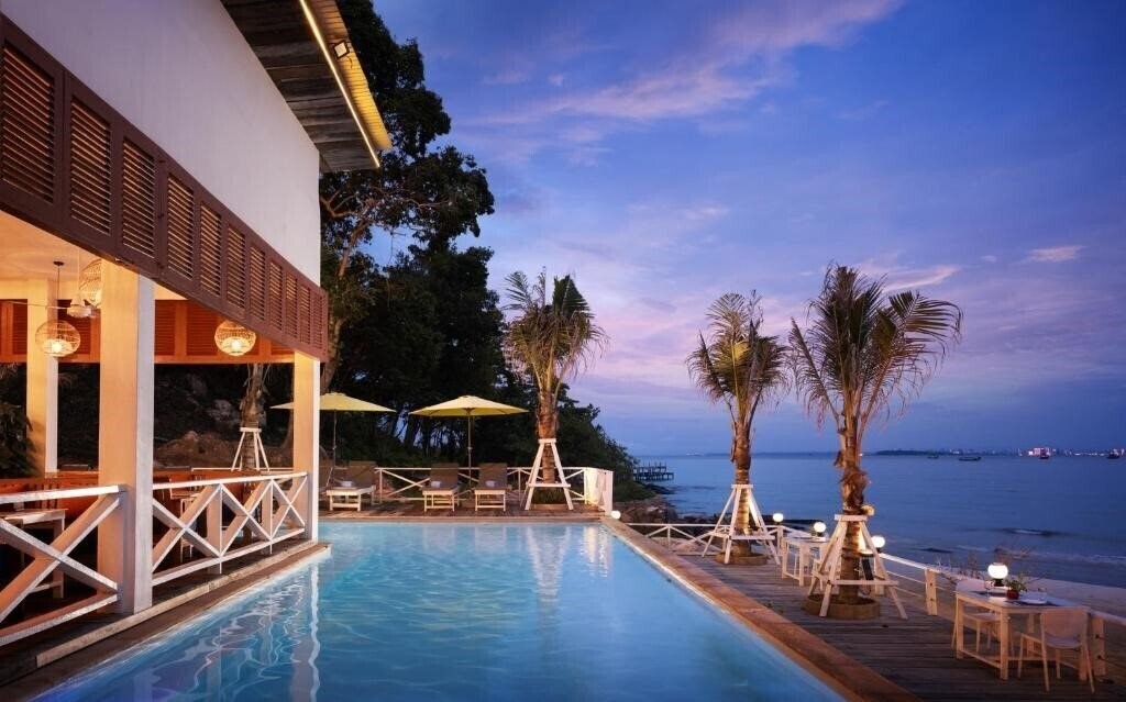Hotel One Beach Resort 4*