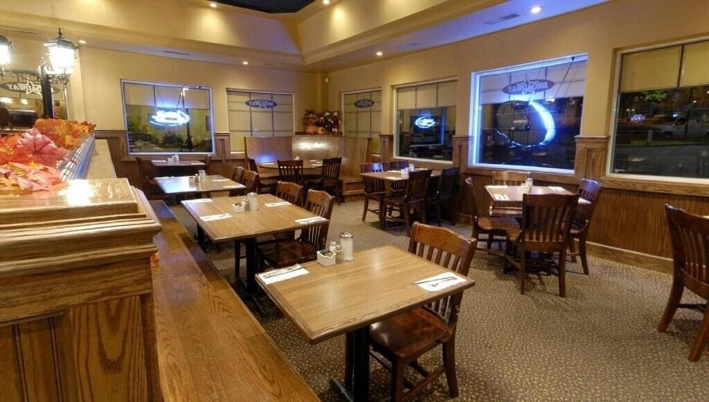 Картинка Travelodge Ottawa East 3*