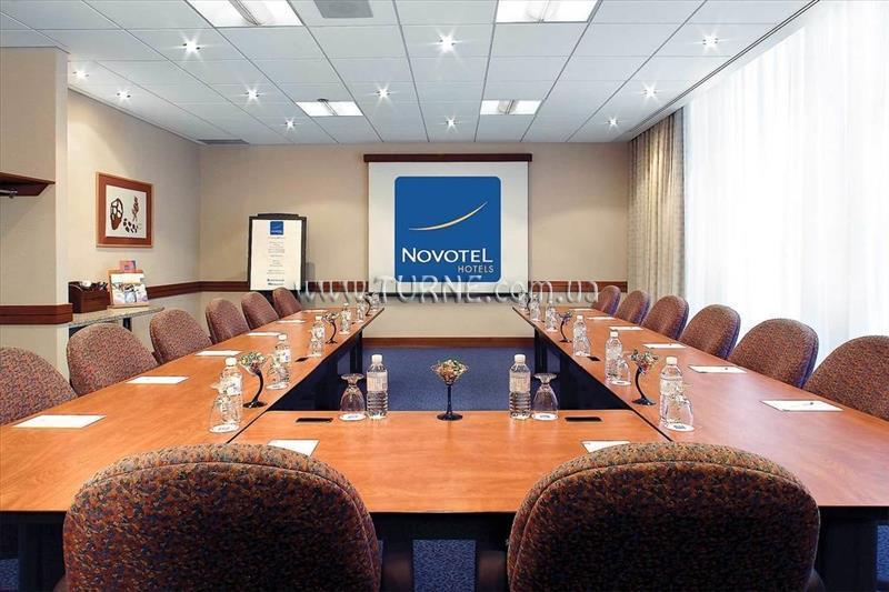 Hotel Novotel North York 3*
