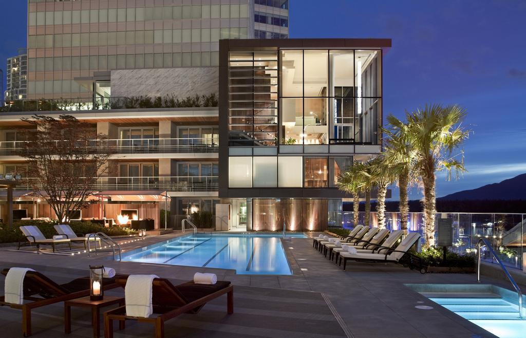 Готель Fairmont Pacific Rim 5*