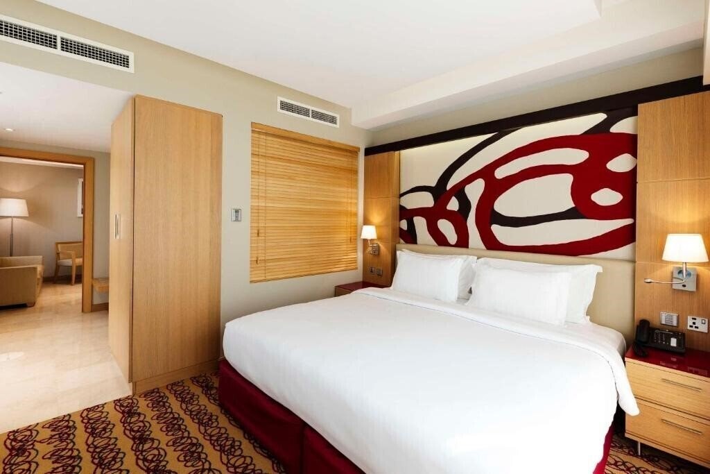 Картинка Radisson Blu (ex. Ramada Plaza Hotel) 4*