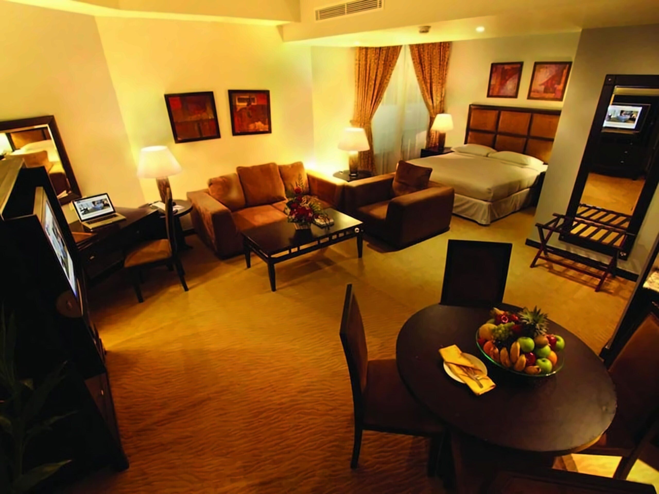 Фотография Plaza Inn Doha 4*