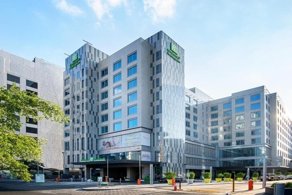 Готель Holiday Inn Doha - The Business Park 4*