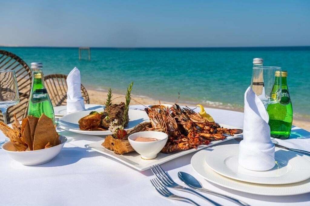 Фотографія Regency Sealine Camp 5*