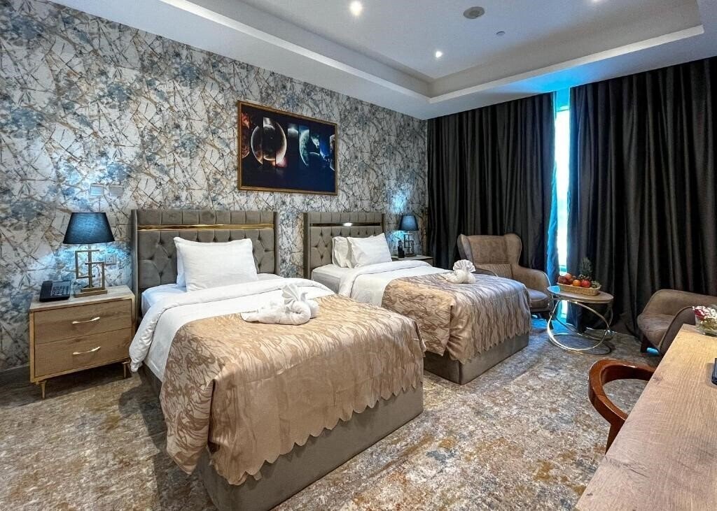 Hotel Al Mansour Plaza 4*