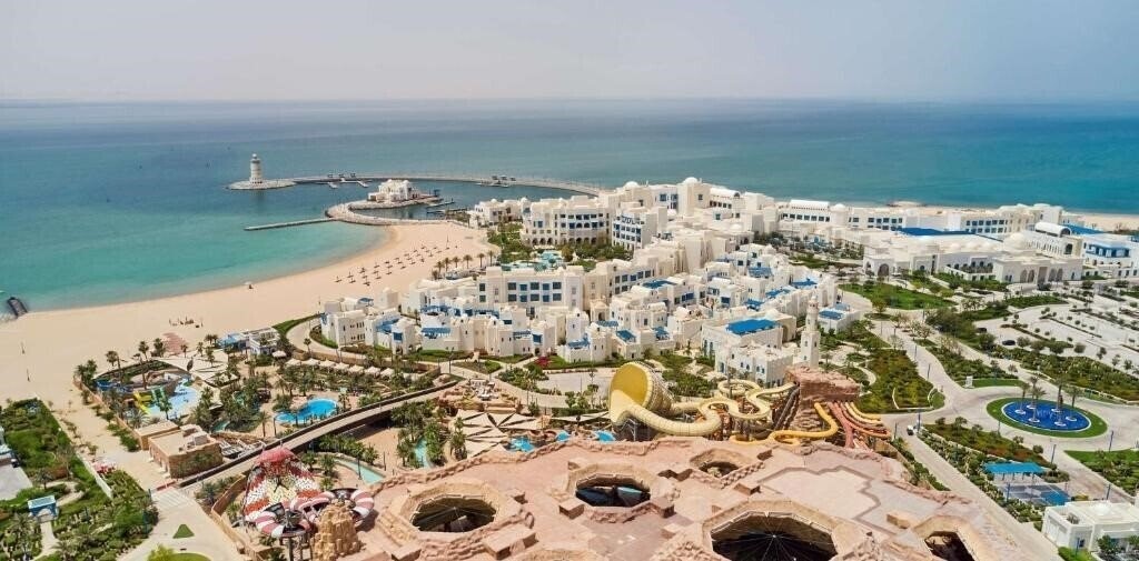 Зображення Hilton Salwa Beach Resort & Villas 5*