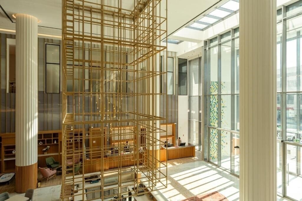 Hotel West Walk Retaj Hotel 4*