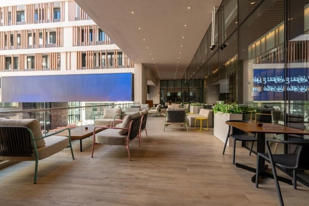 Obraz West Walk Retaj Hotel 4*