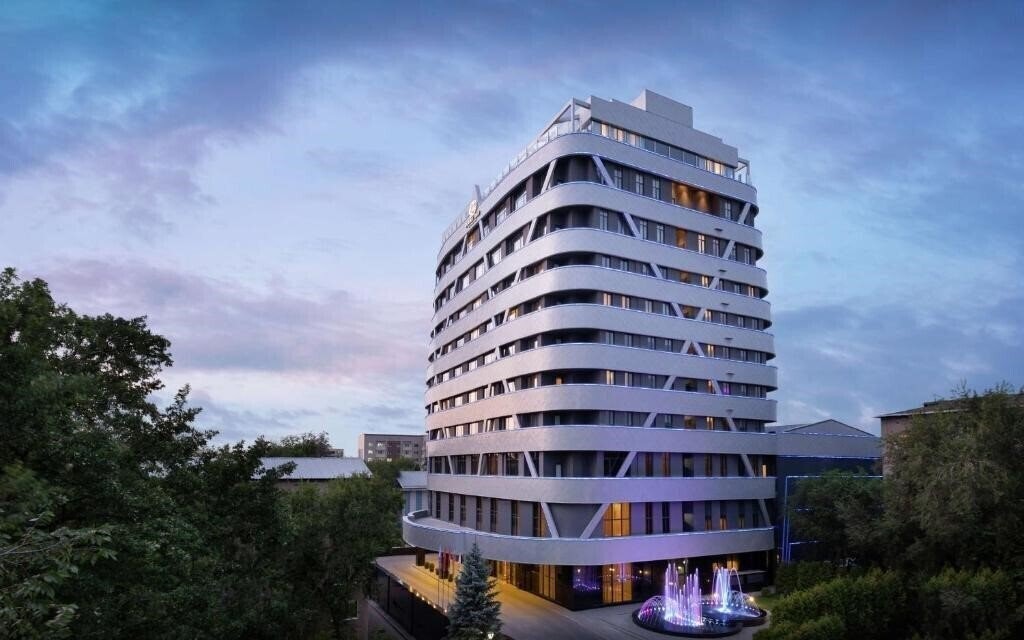 Готель Doubletree By Hilton Almaty 3*