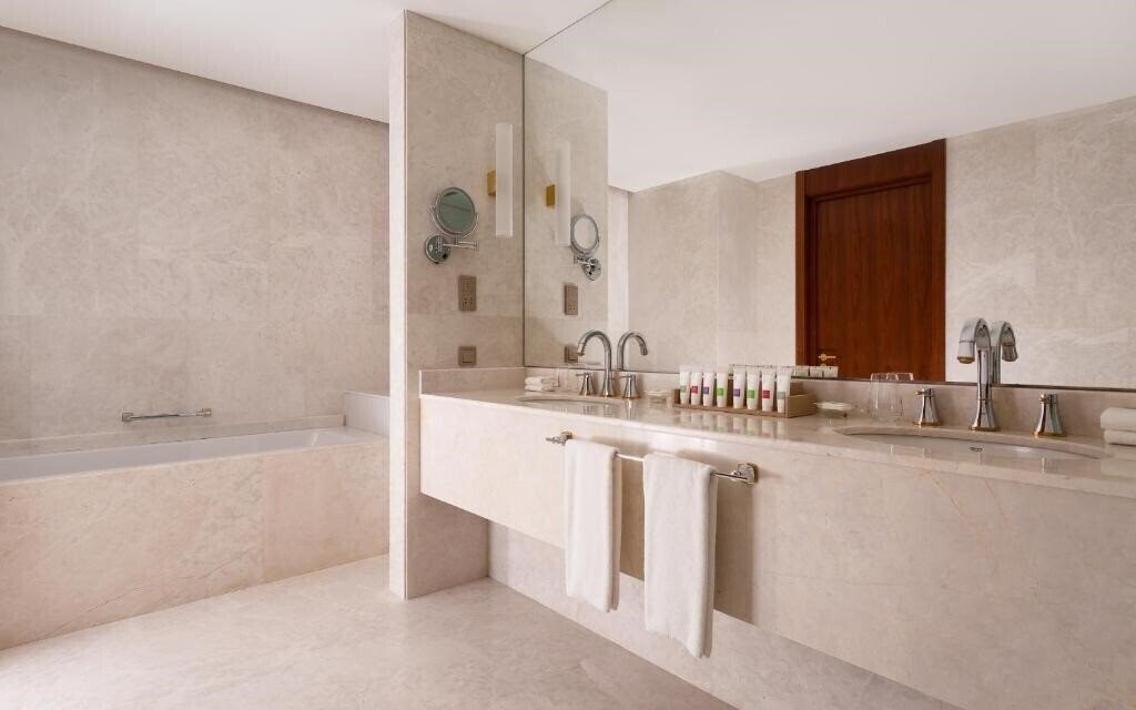 Zdjęcie Swissotel Wellness Resort Alatau Almaty 5*