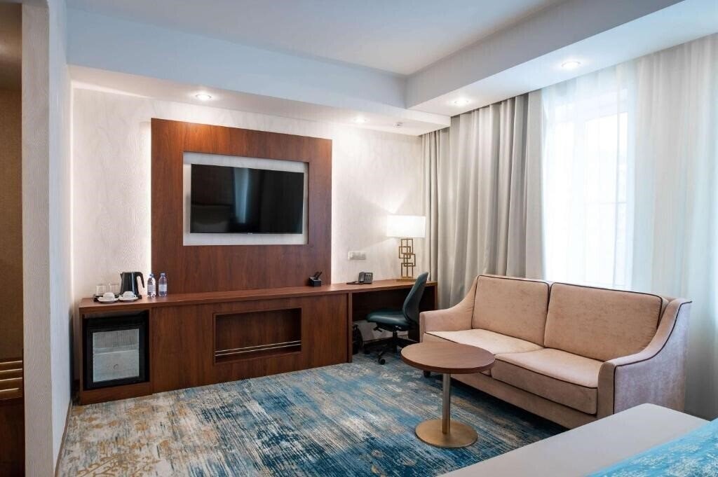 Zdjęcie Best Western Plus Oskemen 4*
