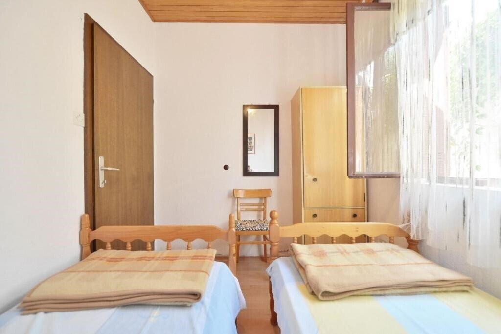 Zdjęcia App Goran 3*