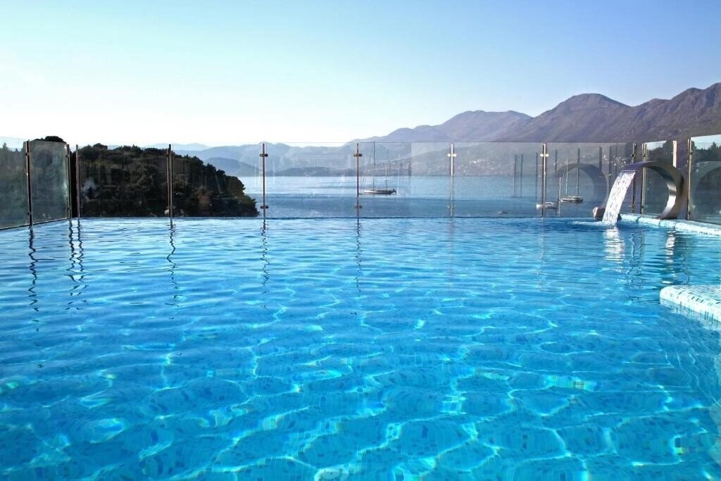 Фото Cavtat 3*