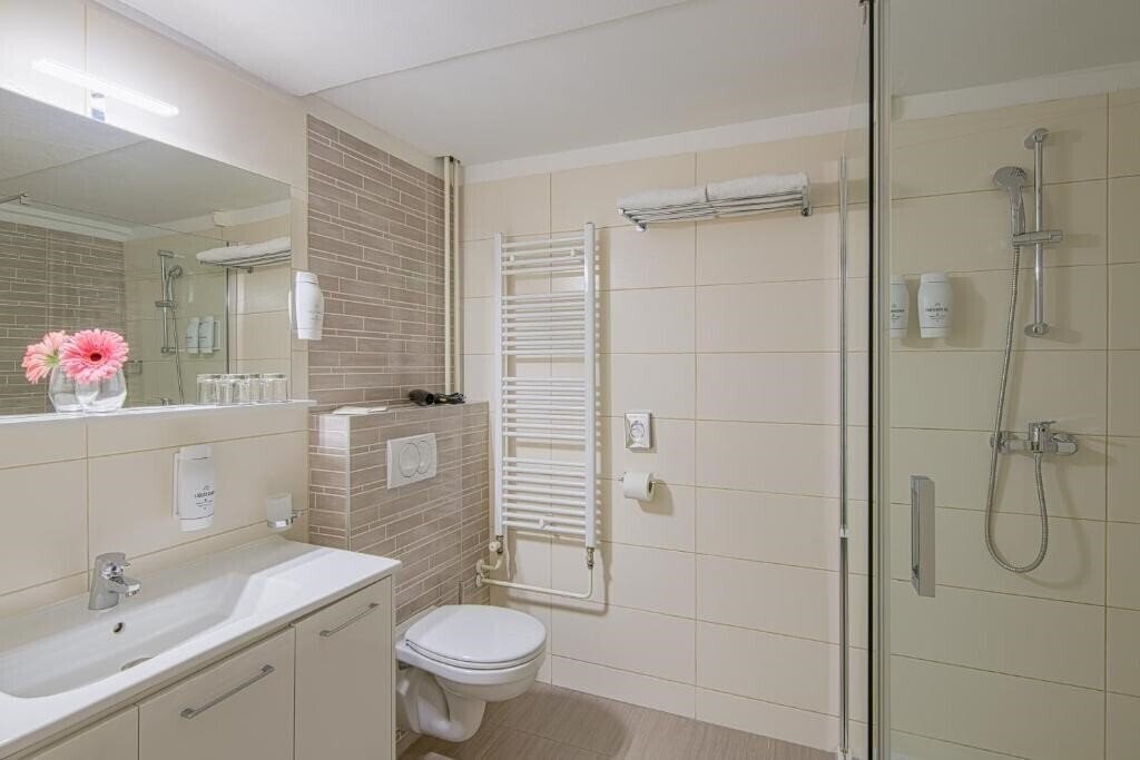 Zdjęcie Hotel Omorika 4*