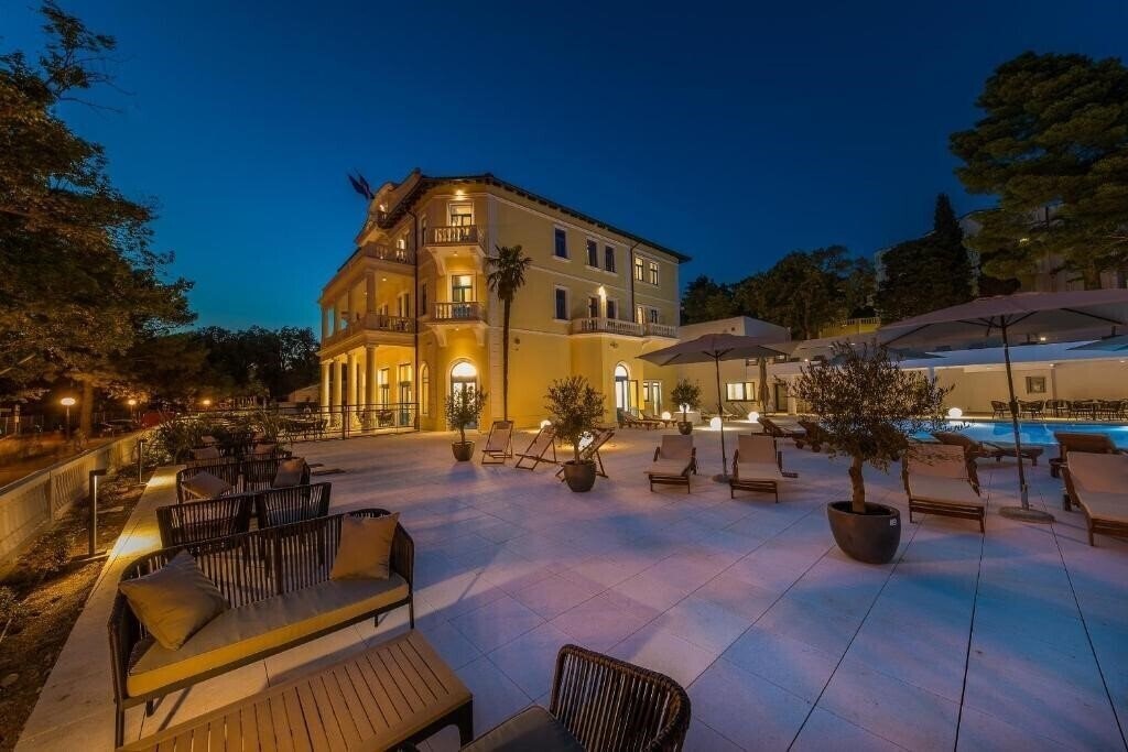 Zdjęcie Esplanade 3*