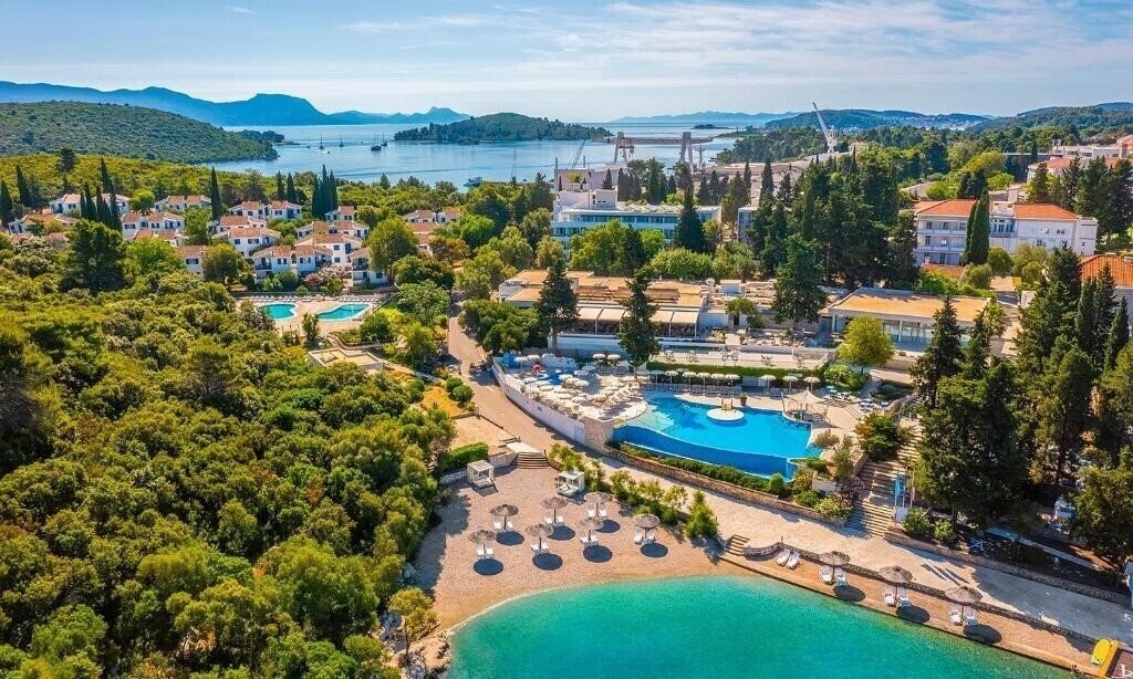 Отель Aminess Port 9 (ex. Bon Repos) 4*