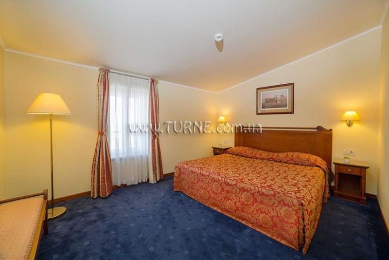 Obraz Continental 3*