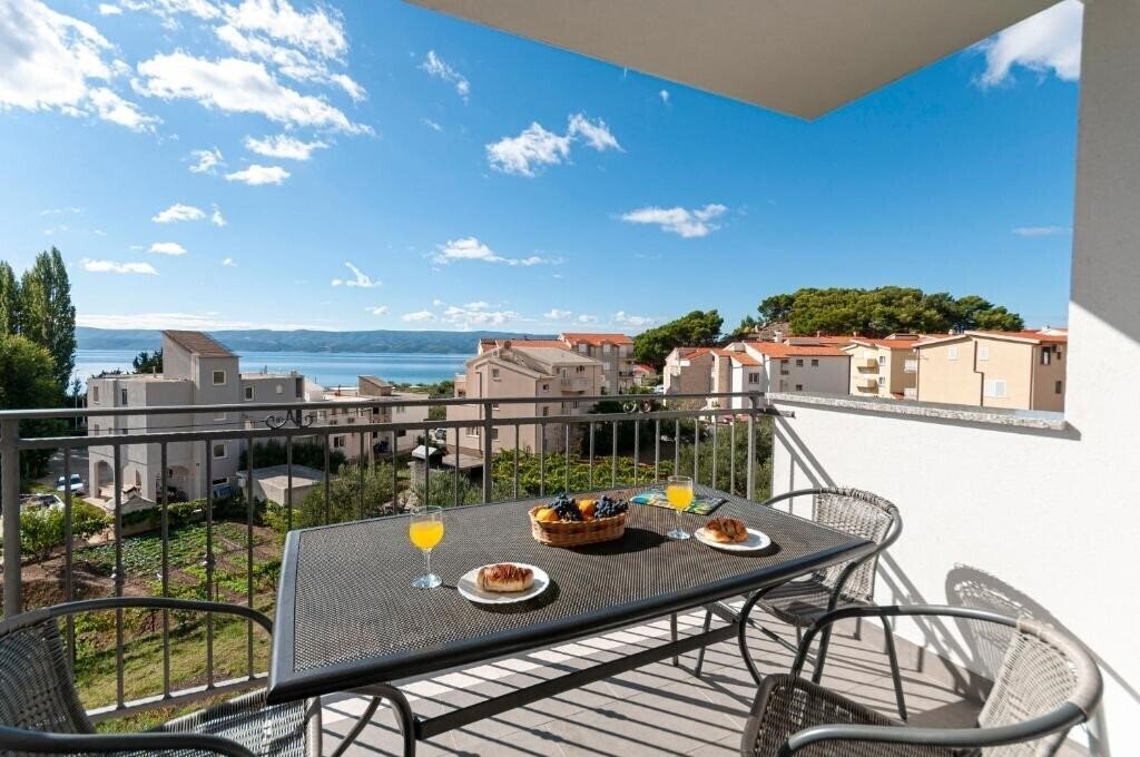 Готель App & Room Nikola 3*