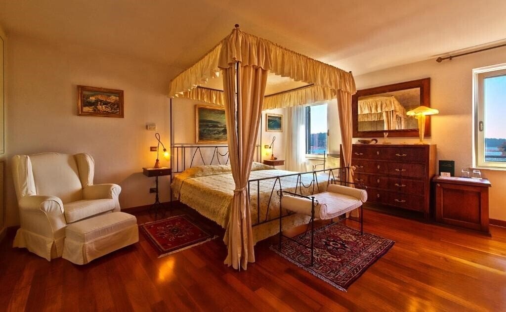 Отель Villa Tuttorotto 4*