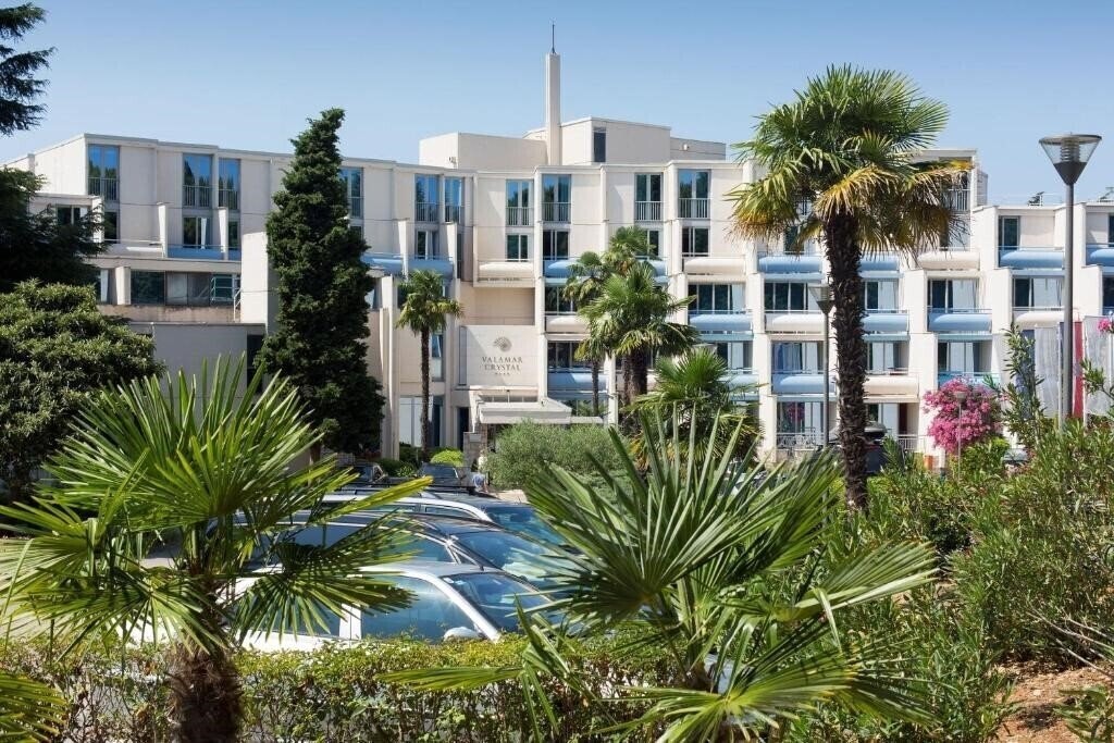 Отель Sunny Porec By Valamar 4*