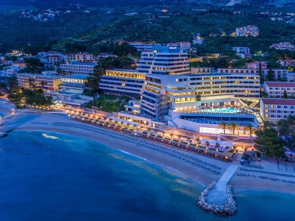 Готель Medora Auri Family Beach Resort 4*
