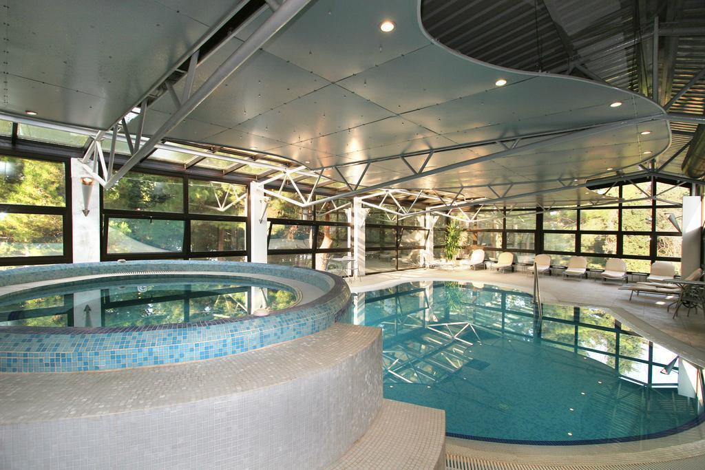 Готель Flores 4*