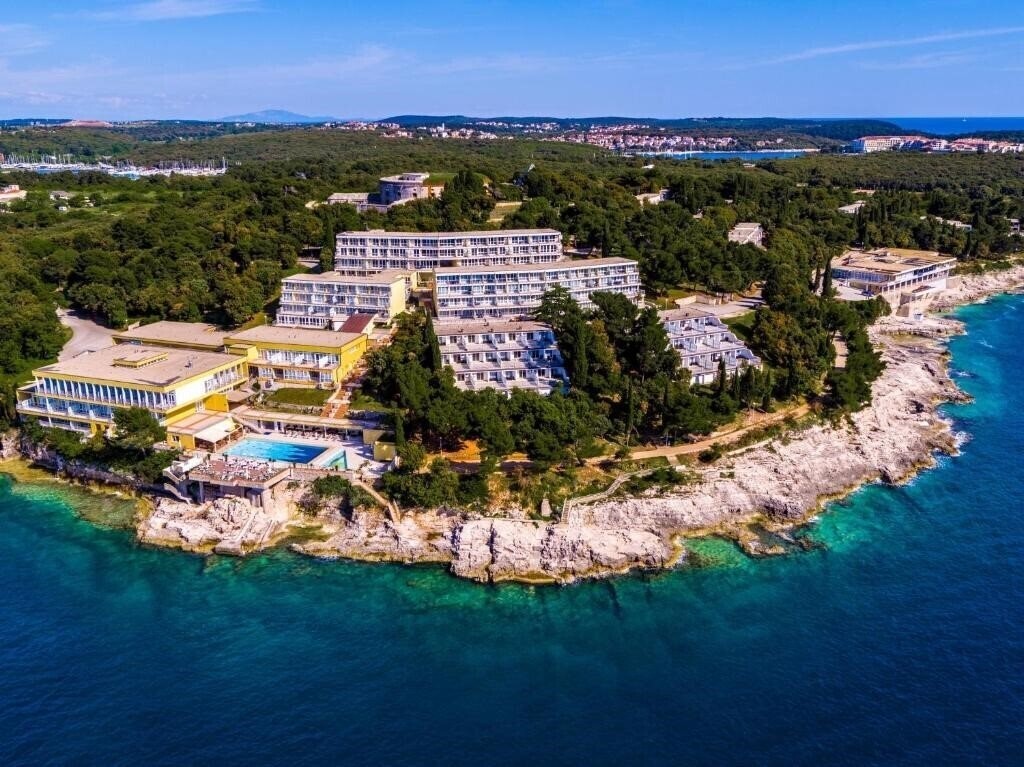 Готель Splendid Resort 2*