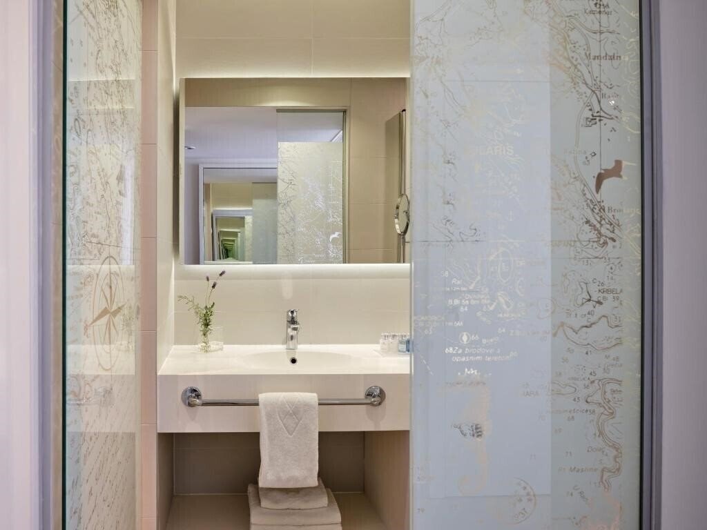 Фотографія Amadria Park Lifestyle Hotel Jure 4*