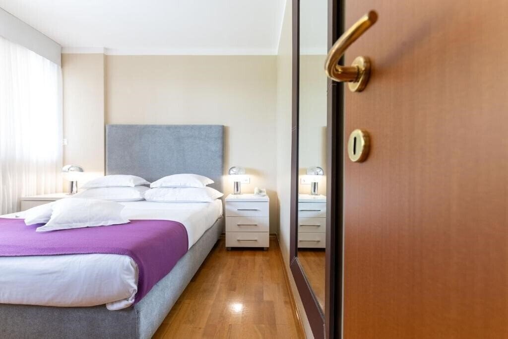 Zdjęcie Hotel The Residence 4*