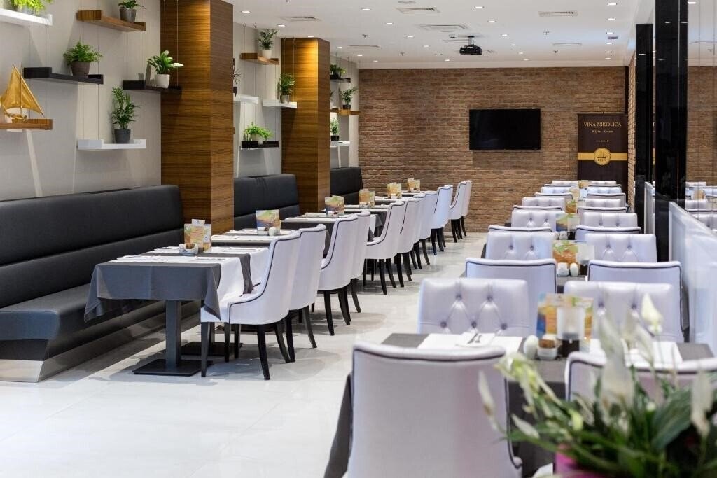 Zdjęcie Cornaro Hotel 4*