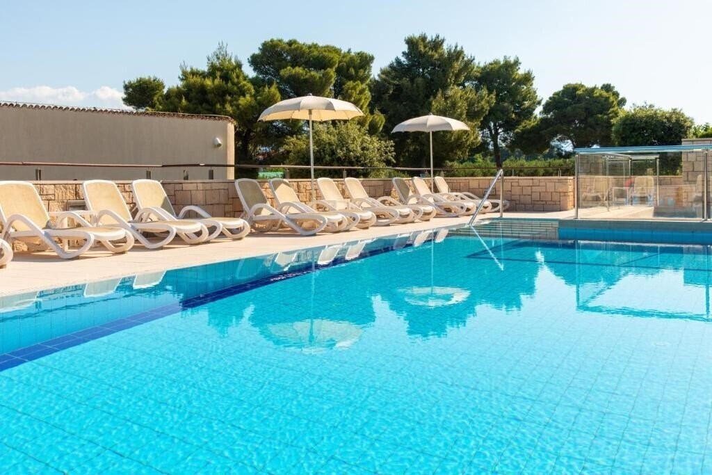Фотографія Aminess Vival Velaris Resort 4*
