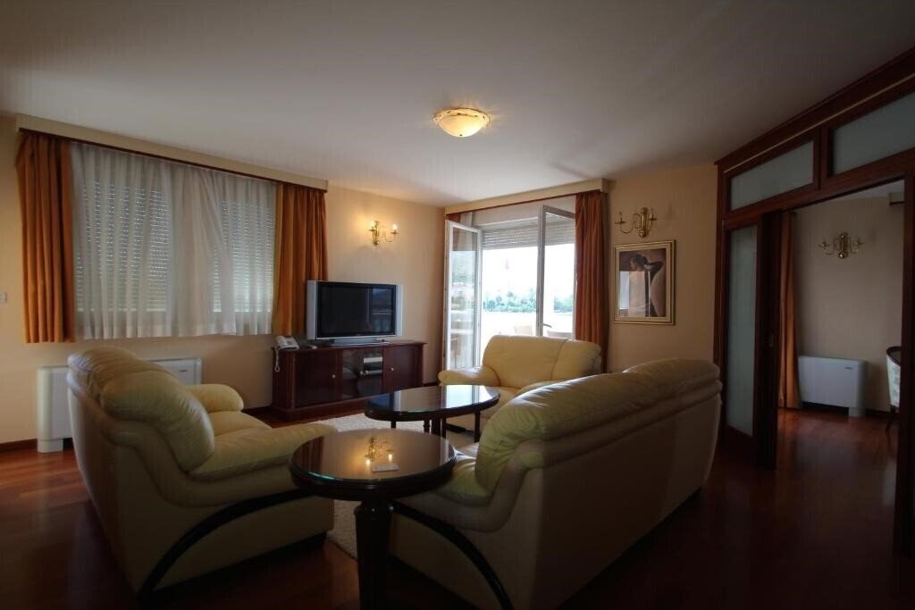 Zdjęcie Trogir Hotel 3*