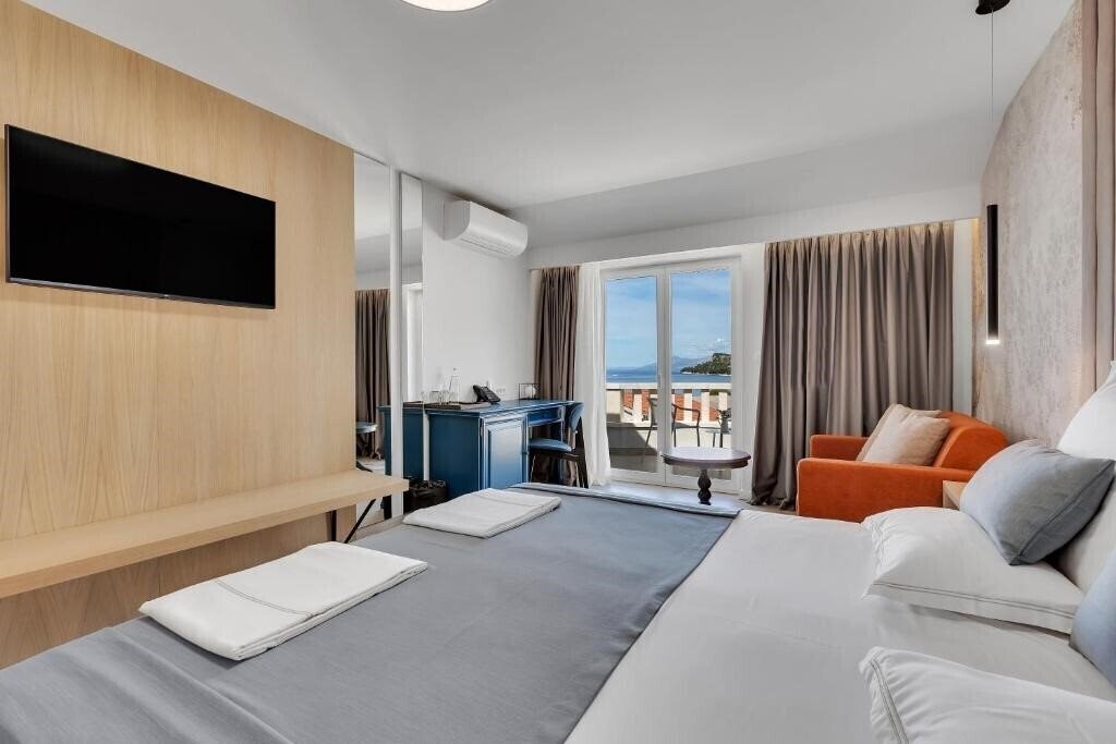 Zdjęcia Laurentum 4*