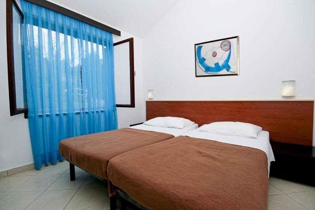 Готель Apartments Kanegra Plava Laguna 2*