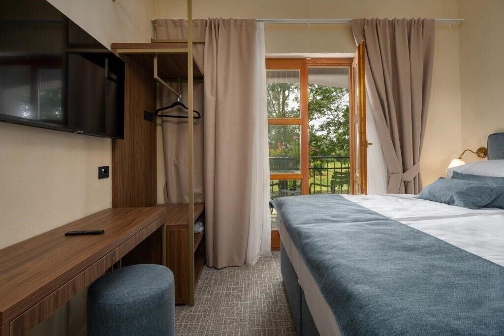 Zdjęcia Hotel Filipini 3*