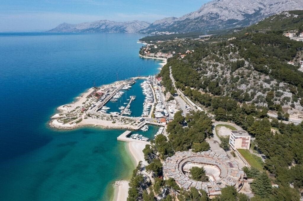 Картинка App Luka & Toni 3*