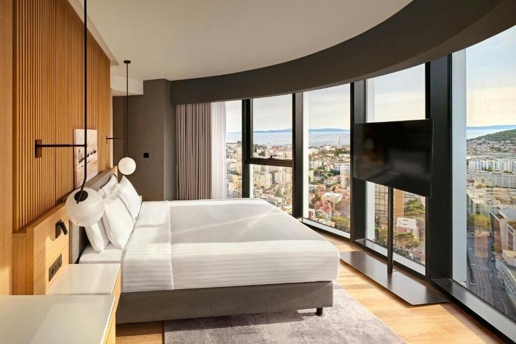 Готель AC Hotel Split 4*