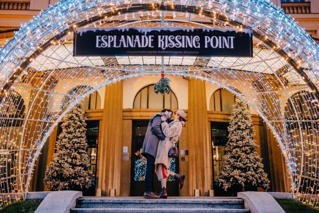 Zdjęcie Esplanade 5*