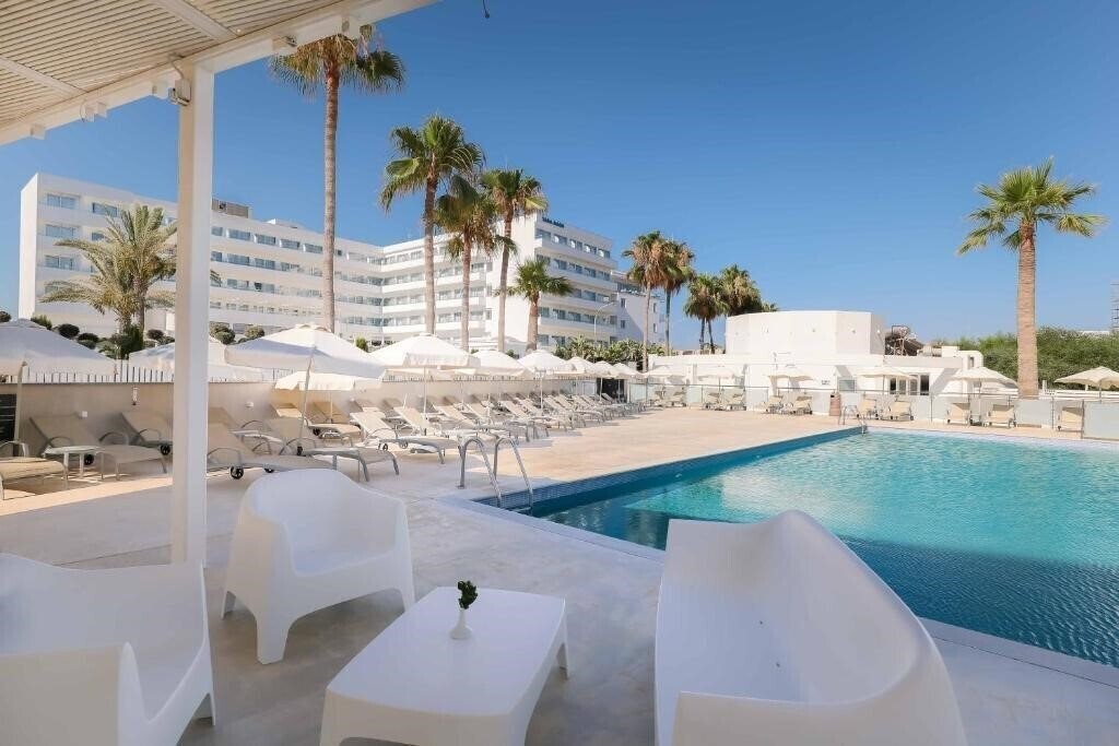 Hotel Tasia Maris Beach 4*