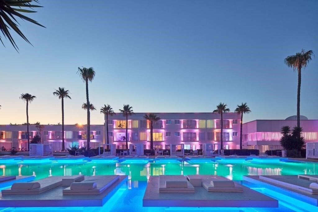 Zdjęcie So White Club Resort 5*